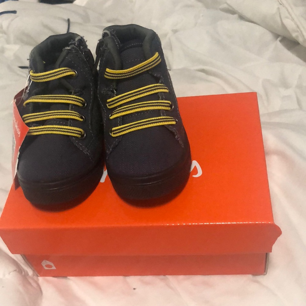 Baby shoes 👟